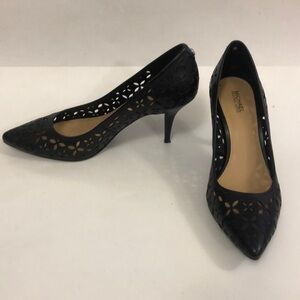 Michael Kors 7.5 Heels Black Stiletto Laser cut floral  Design Leather Excellent